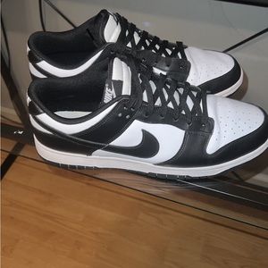 Nike dunks panda size 11